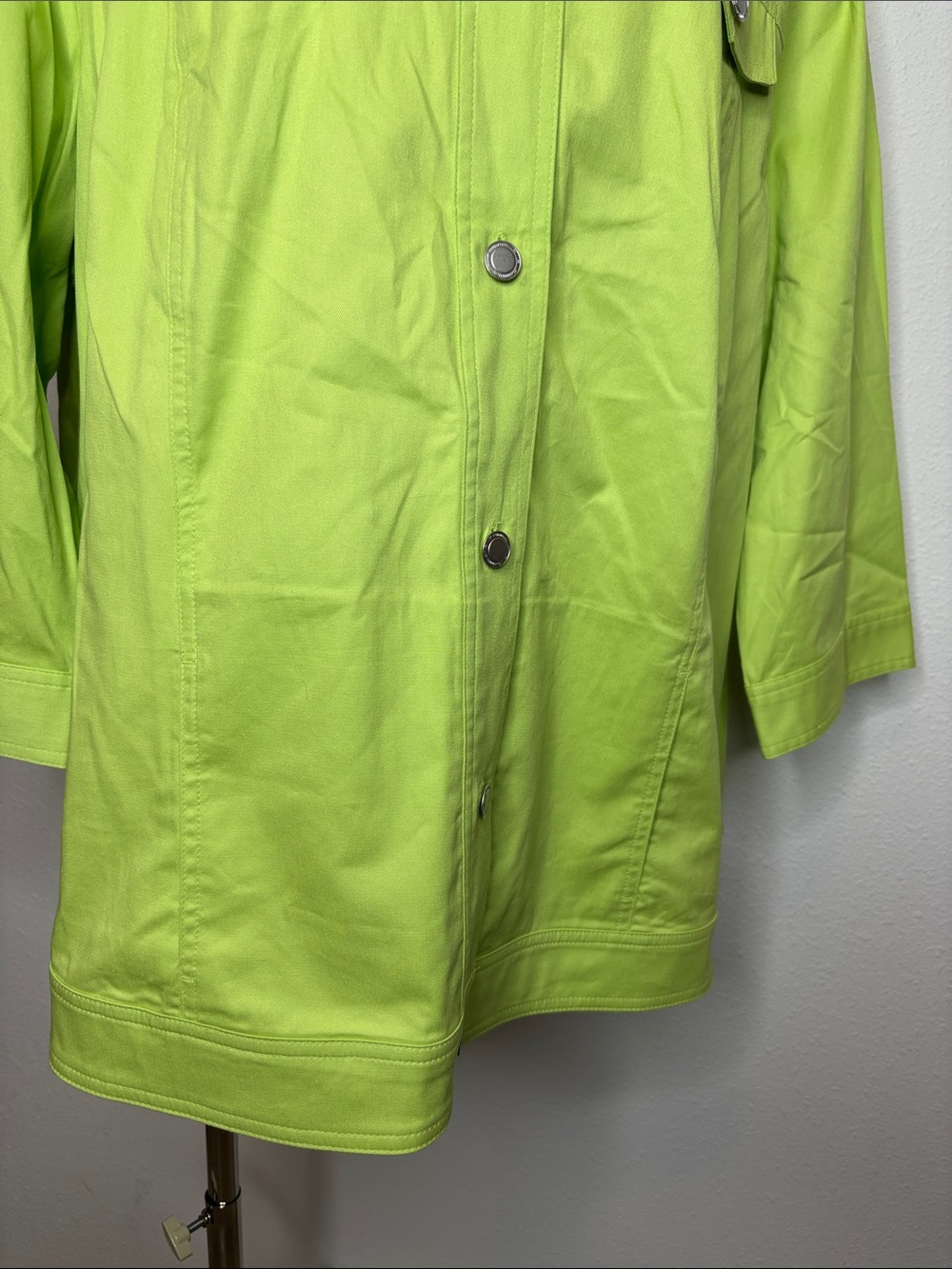 CJ Banks Lime Green Button-Front Jacket - Picture 4 of 8